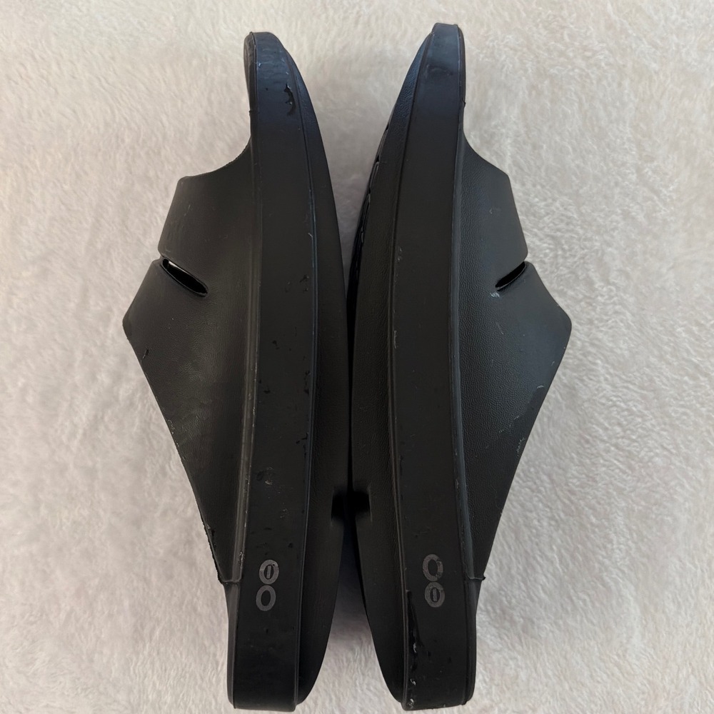 Oofos OOahh Sport Recovery Slides Black Women 8 Men 6 EU 39 Sandals Comfort - Picture 5 of 8
